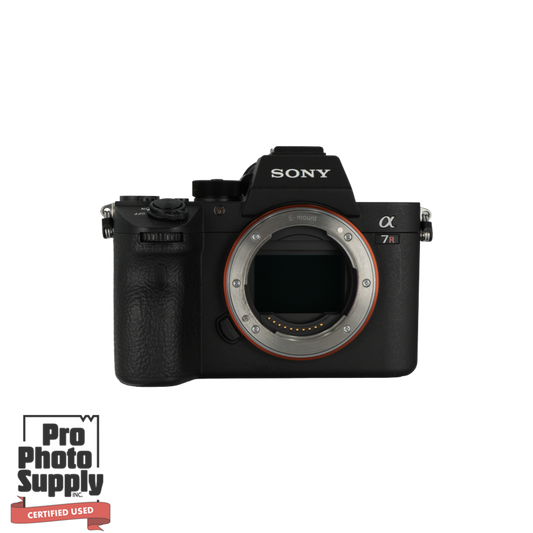 Sony Alpha a7R III Mirrorless Body