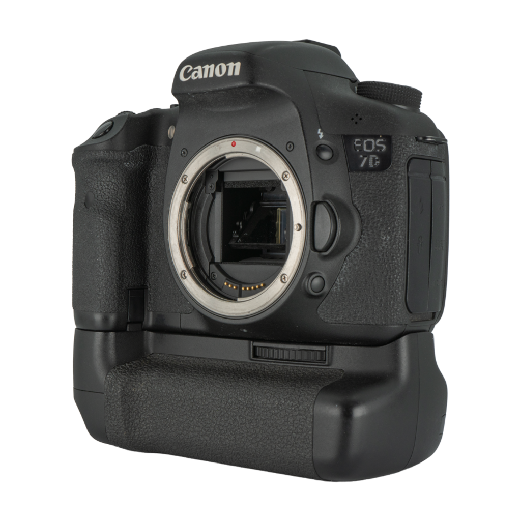 Canon EOS 7D DSLR Body with BG-E7 Battery Grip